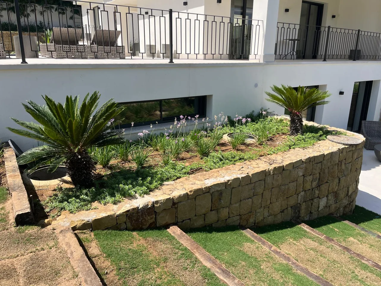 Jardín de Casa en Nueva Andalucía: vista 17 del archivo fotográfico